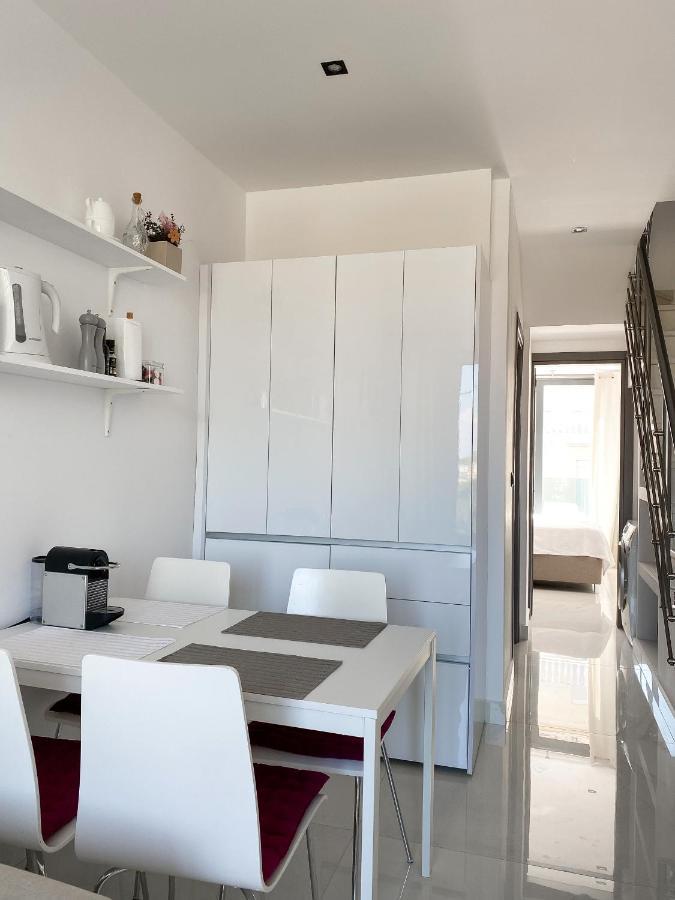 New Modern Deluxe Apartment In Kallithea Kallithea  Экстерьер фото