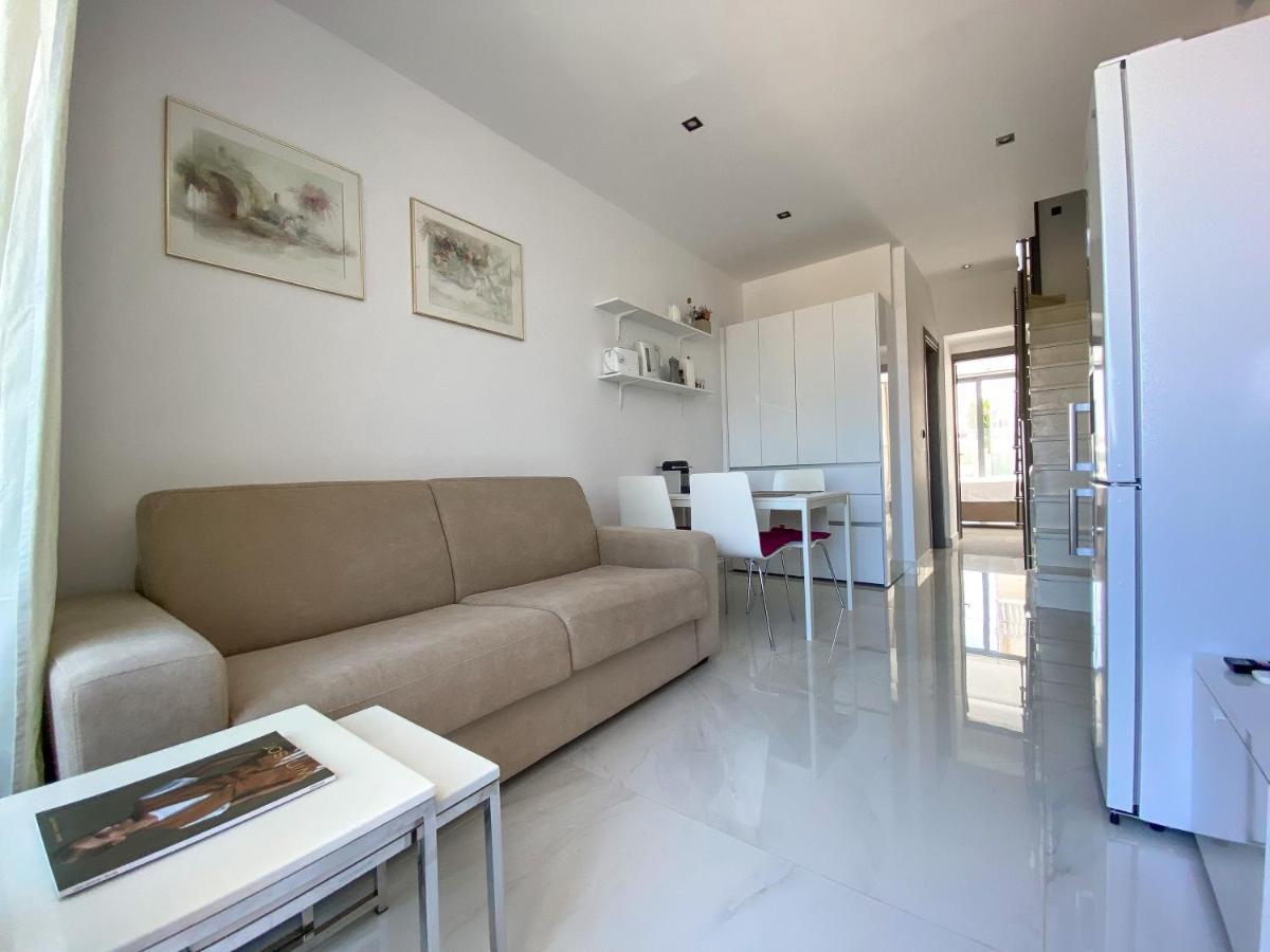 New Modern Deluxe Apartment In Kallithea Kallithea  Экстерьер фото